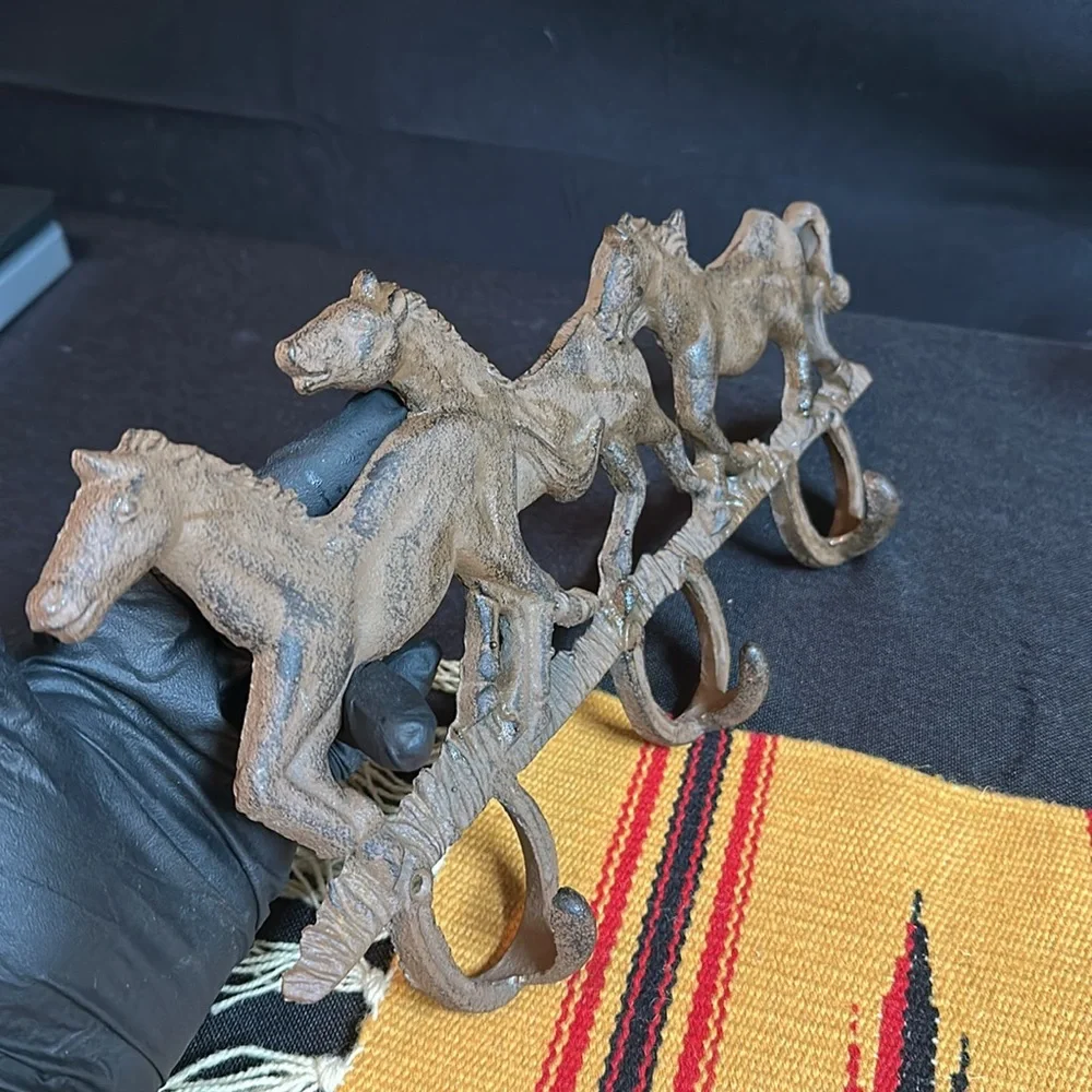 Cast iron wild horses wall with three hooks
